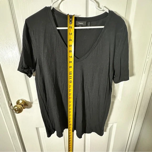 Theory Black V-Neck Short Sleeve Tee - Picture 5 of 6